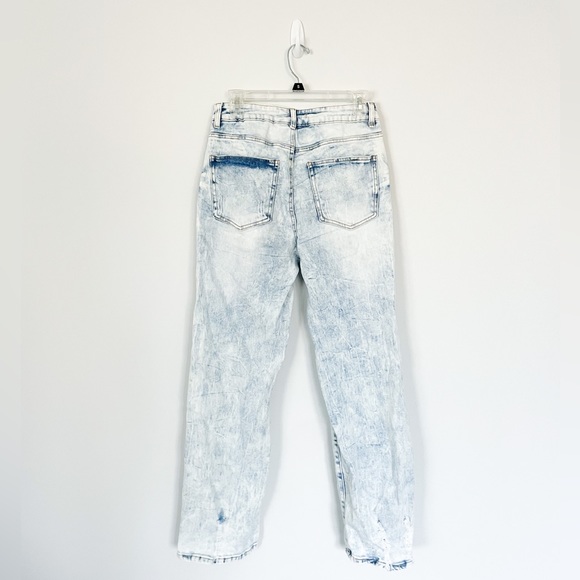 Madden Girl Light Wash Distressed Jeans - Picture 2 of 4